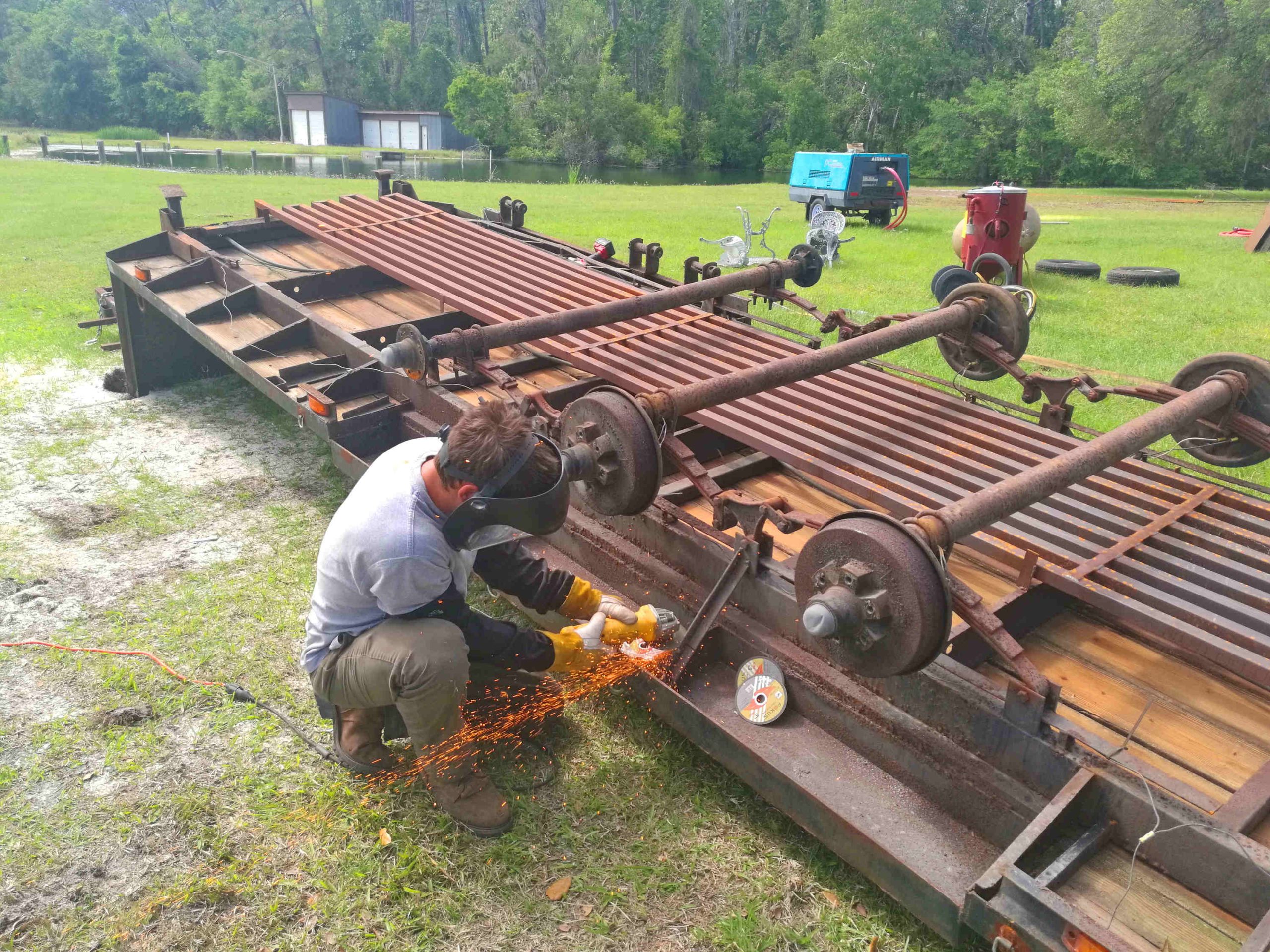 30_ft_trailer_restore_sandblast_repaint-04-scaled.jpg