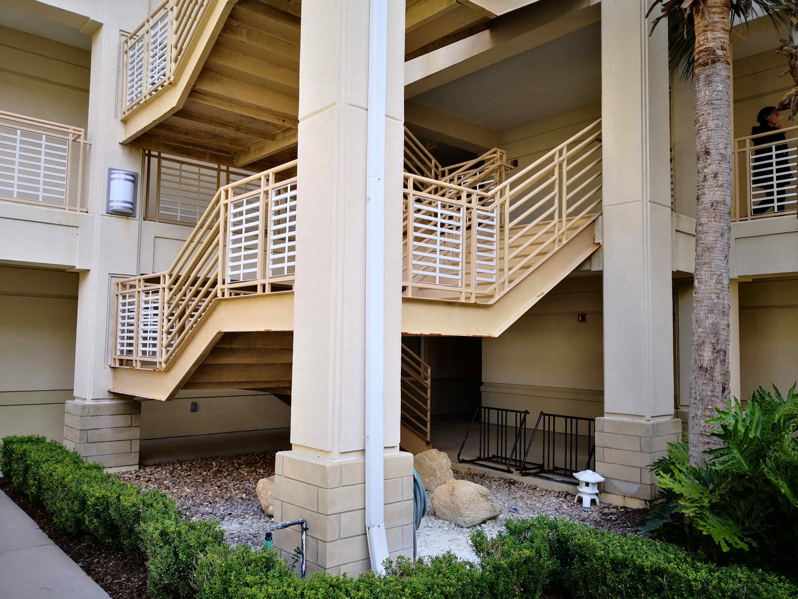 Commercial_steel_staircase_repair_sandblast_paint_removal-02-scaled.jpg