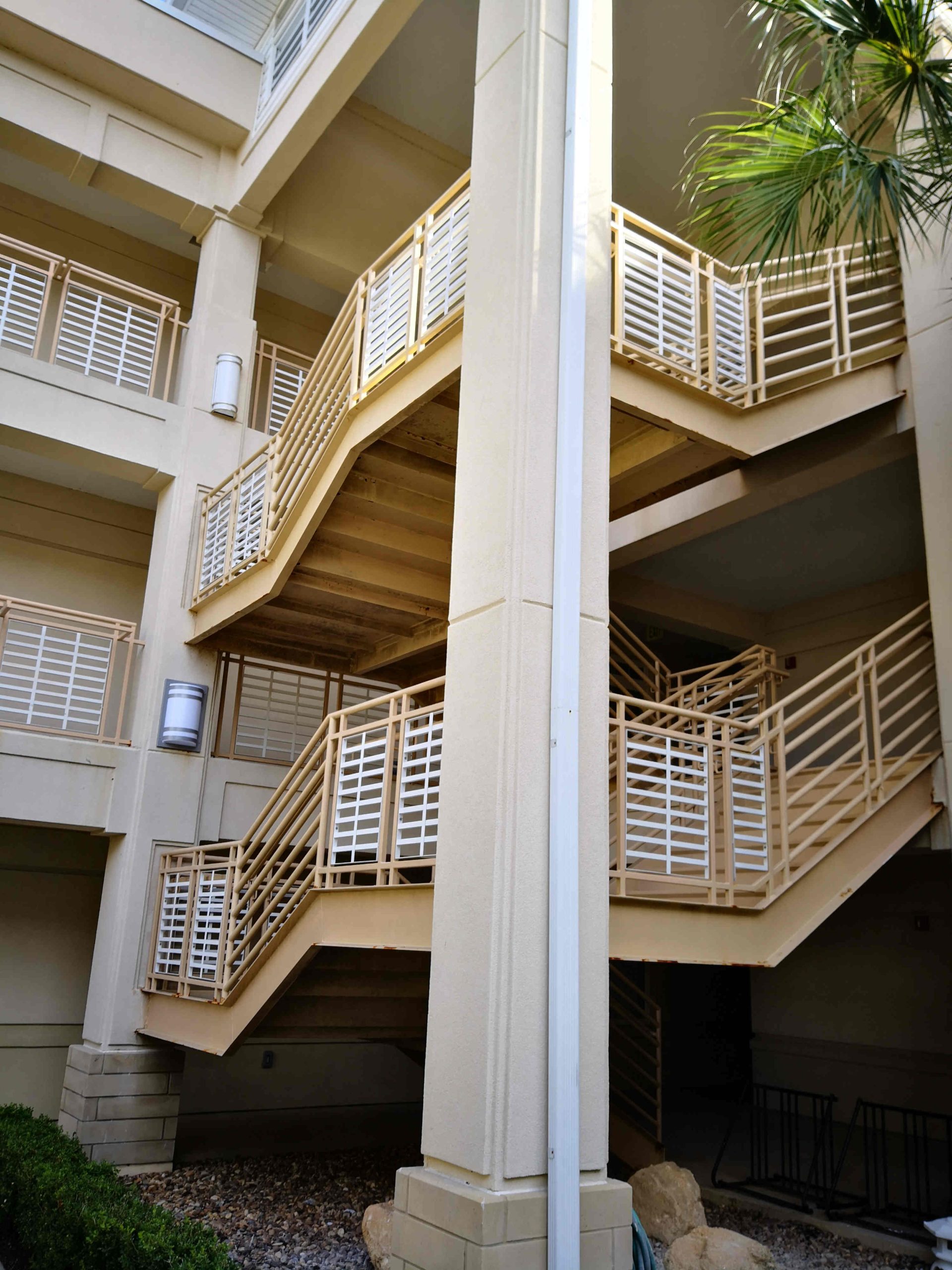 Commercial_steel_staircase_repair_sandblast_paint_removal-03-scaled.jpg