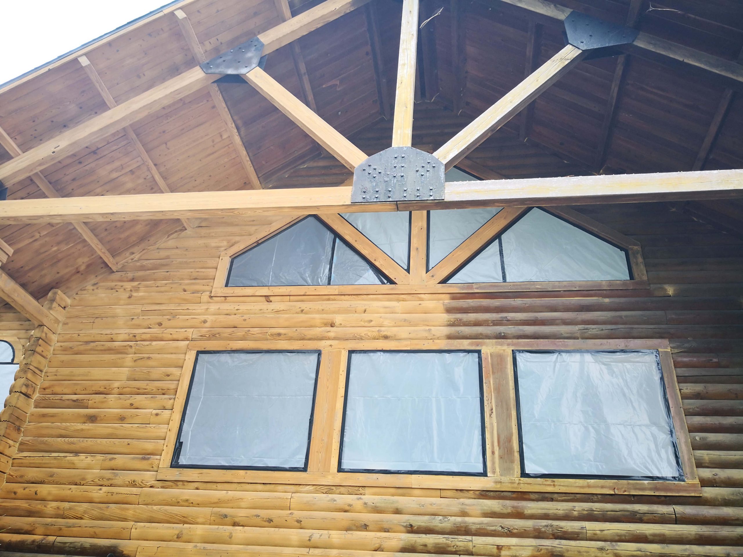 Log_cabin_house_sandblasting_stain_removal_restoration_09-scaled.jpg